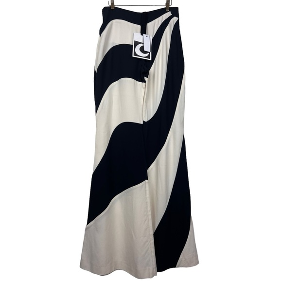 Taller Marmo Largo Mar Striped Crepe Flared Pants - Picture 3 of 11